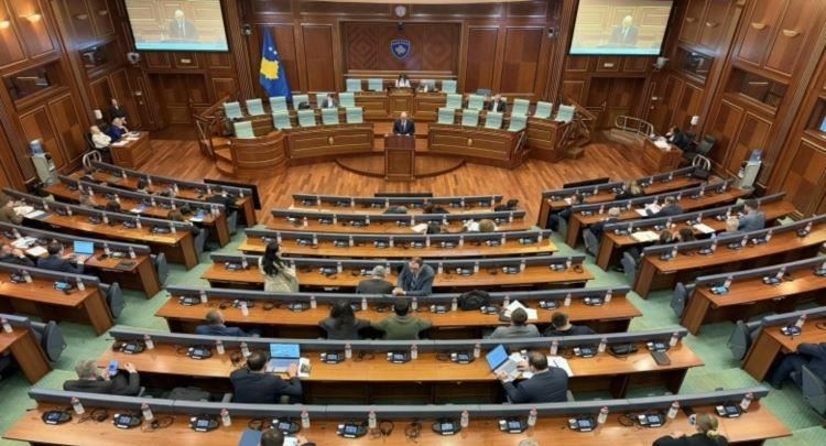 Energjia elektrike përplas pushtetin dhe opozitën në Kuvend