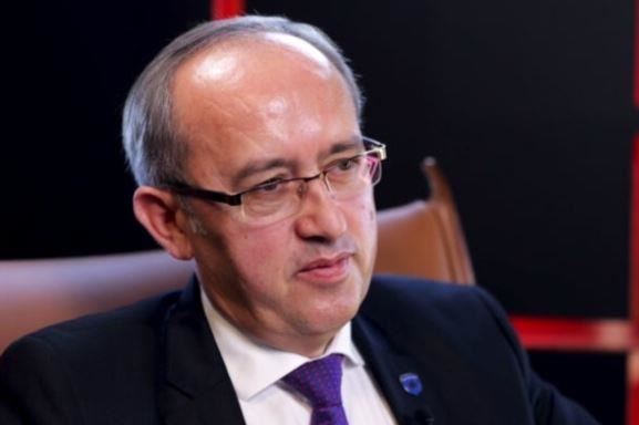 Hoti: Qeveria Kurti i “avulloi” shpenzimet kapitale