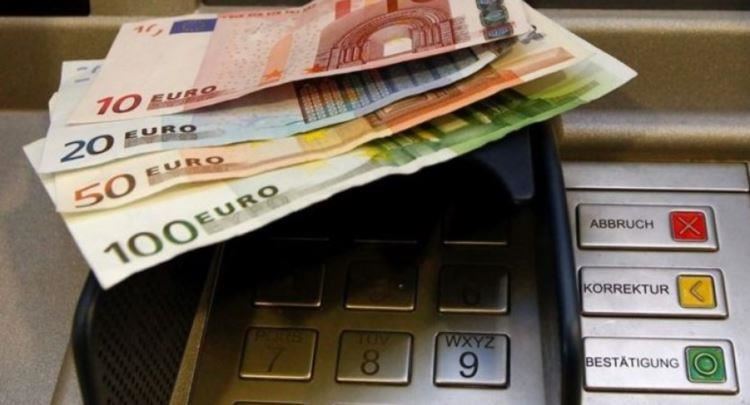 Ndarja e 100 eurove – Kur do të dalin paratë në llogaritë e qytetarëve?