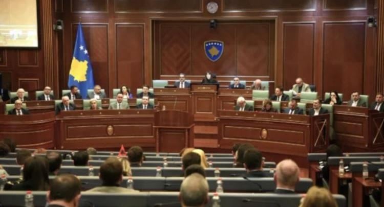 Kushtetuesja vendos për kërkesën e PDK’së: Kuvendi u konstituua me vonesë, Qeveria e ligjshme, afati i fundit për Presidentin 6 tetori