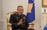 Komandanti i KFOR-it: Situata në Kosovë është e qetë, por ende e brishtë