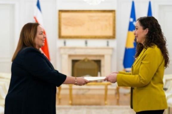 Osmani pranon letrat kredenciale të ambasadores së re të Kosta Rikës në Kosovë
