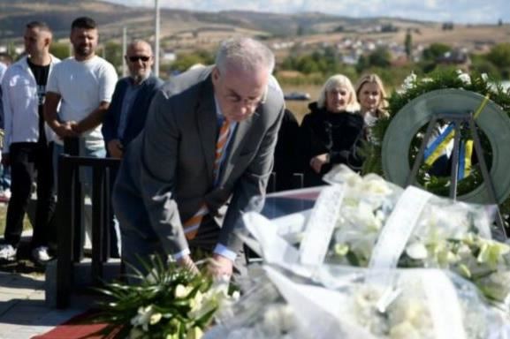 Schuebel nderon Afrim Bunjakun, kërkon përgjegjësi për sulmin në Banjskë