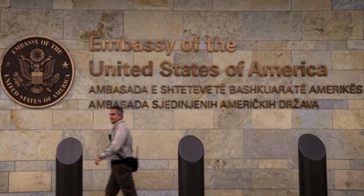 Ambasada e ShBA-së nderon Afrim Bunjakun, kërkon llogaridhënie për autorët e Banjskës