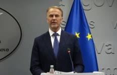 Ambasadori i BE’së: Kosova ka nevojë për qeveri stabile dhe dialog të vazhdueshëm me Serbinë