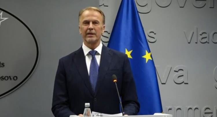 Ambasadori i BE’së: Kosova ka nevojë për qeveri stabile dhe dialog të vazhdueshëm me Serbinë
