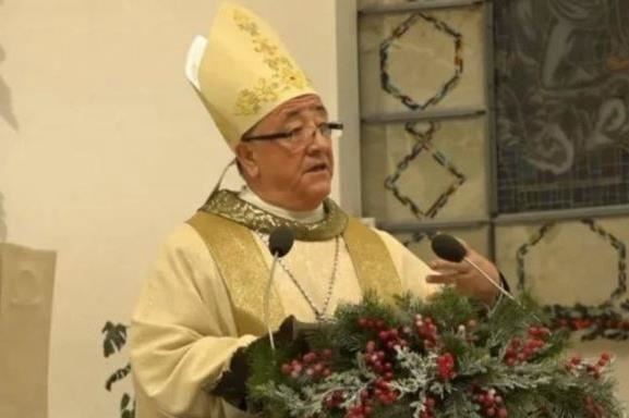 Kremtimi i Krishtlindjes në Kosovë, mesha në katedralen ‘Shën Nënë Tereza'! Ipeshkvi Dodë Gjergji: Vendi ka nevojë për stabilitet politik