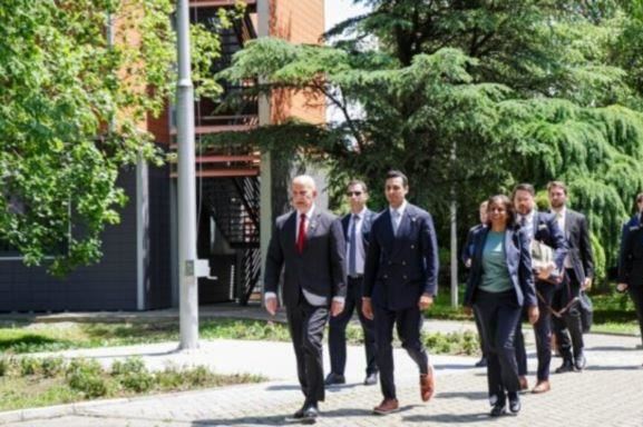 Vizita e kongresistëve, Stradner: Sinjal që angazhimi i SHBA’së është thelbësor për moslejimin e një cikli të ri destabilizimi