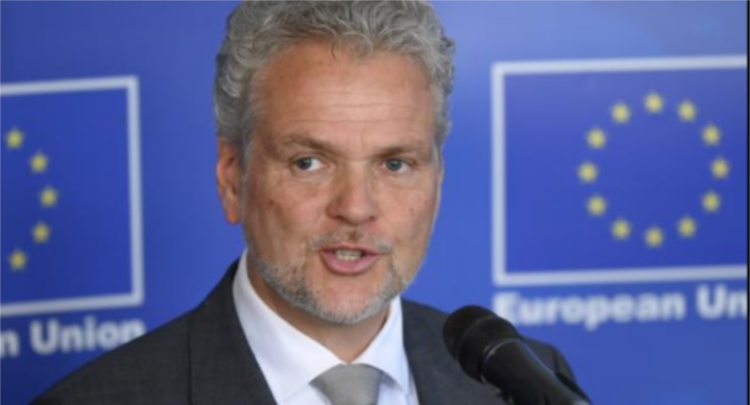 Politikani malazez: Ambasadori i BE-së na tha ta harrojmë Evropën nëse vazhdojmë me temën e çnjohjes së Kosovës