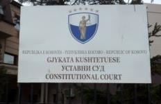 Analistët: Kushtetuesja do ta precizojë rrugën që do ndiqet nga Kuvendi