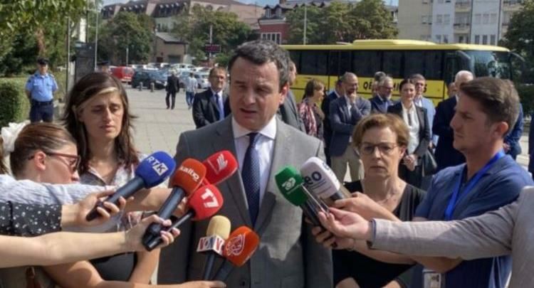 Ia shiti Serbisë 12 avionë luftarakë, Kurti: Franca vend mik, aleat e partner, duam bashkëpunim të ngushtë