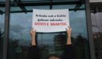 Pasi Gërvalla dhe Sveçla nuk dhanë dorëheqje, protesta vazhdon sërish sot në orën 16:00
