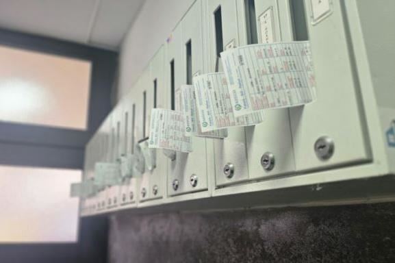 Tarifat e reja të rrymës shtyhen për 1 maj