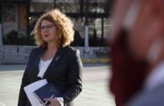 Brenda është mbrojtur në heshtje, para mediave Ministrja Hajdari shpërthen në akuza ndaj prokurorisë