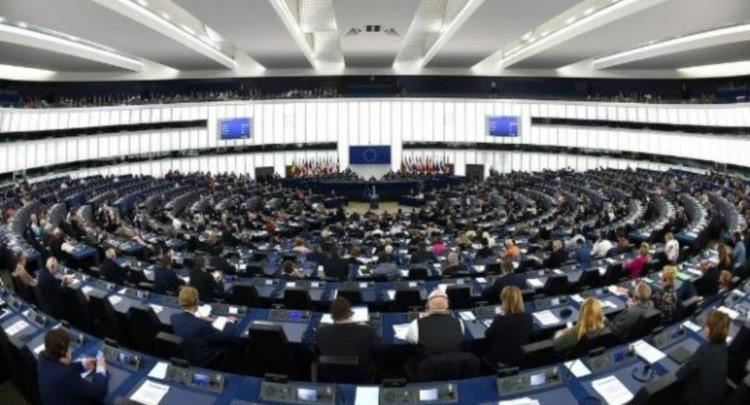 Komisioni i Jashtëm i PE miraton raportin, eurodeputeti Schieder: Shqipëria, një nga dy vendet kryesuese për zgjerimin e BE