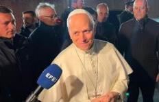 Papa u bën thirrje Trumpit e udhëheqësve botërorë: gjeni zgjidhje për t'i dhënë fund luftës