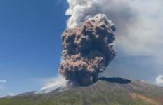 Shpërthen vullkani Etna, turistët në panik