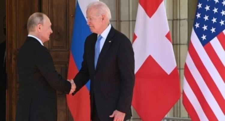 Tensionet në Ukrainë, Biden dhe Putin takohen virtualisht