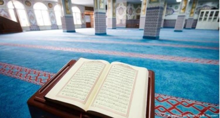 Vendet e besimit mysliman po i përshtasin traditat e Ramazanit me pandeminë