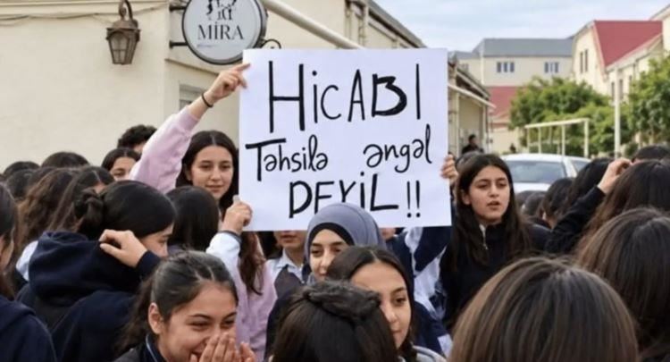 Azerbajxhani ndalon hixhabin në shkolla