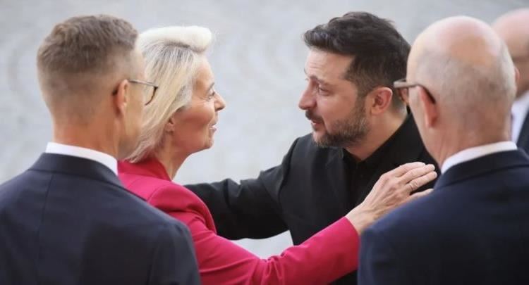 Von der Leyen dhe Zelensky nënshkruajnë marrëveshjen BE-Ukrainë për dronë