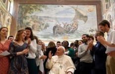 Papa: politika është dialog vëllazëror, jo luftë me kundërshtarin