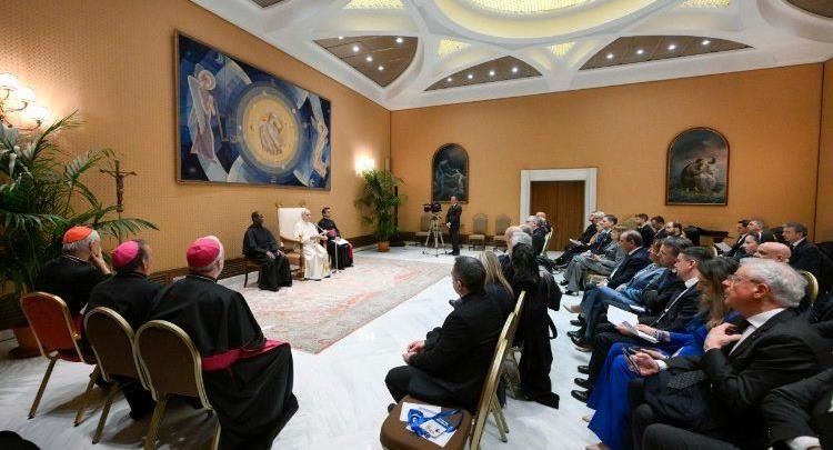 Leoni XIV: shëndeti nuk është luks, por kusht për paqen sociale