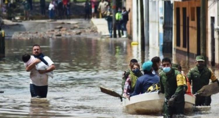 Papa lutet për viktimat e përmbytjeve në Meksikë dhe për njerëzit e mbajtur larg atdheut
