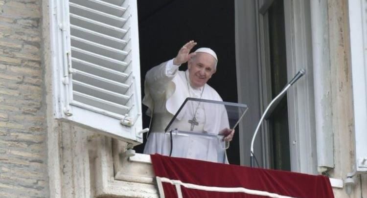 Papa: të kërkojmë paqe për prijësit e Kombeve