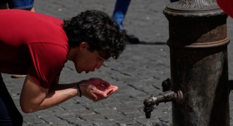Vala e të nxehtit në Evropë, shënohet viktima e parë në Itali. 16 qytete në gatishmëri të lartë