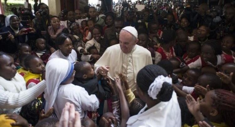 Papa, misionarëve: njerëzimi i përçarë ka nevojë për Lajmin e Mirë të paqes