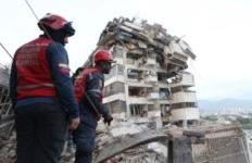 Tërmetet shkatërruese në Venezuelë/ Të paktën 235 viktima, mijëra të plagosur, vijojnë kërkimet nën rrënoja