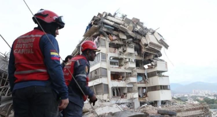 Tërmetet shkatërruese në Venezuelë/ Të paktën 235 viktima, mijëra të plagosur, vijojnë kërkimet nën rrënoja