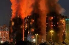 Rritet bilanci tragjik në Hong Kong/ 44 të vdekur, 279 të zhdukur nga zjarri masiv