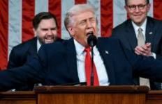 Lufta me Iranin - përballja midis Trump dhe Kongresit