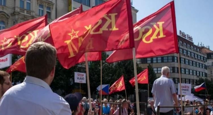 Republika Çeke ndalon propagandën komuniste