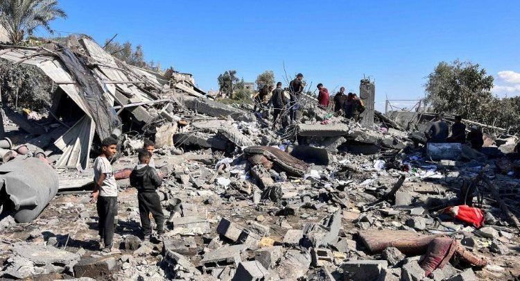 Papa, paqja është dhuratë e Shpirtit Shenjt, lufta, gjithmonë disfatë