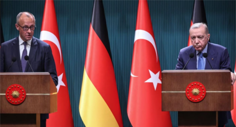 ‘Sulltan’ Rexhepi i kapet kinse kancelarit gjerman për Izraelin, bën skena në konferencë